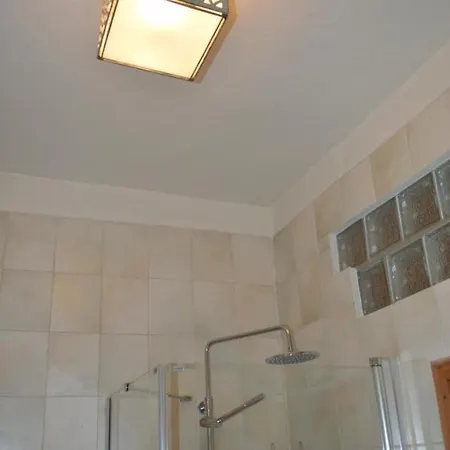 Burg Schöna Ferienhaus *