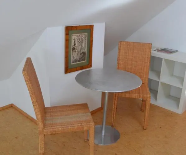 Burg Schoena Feriehus *